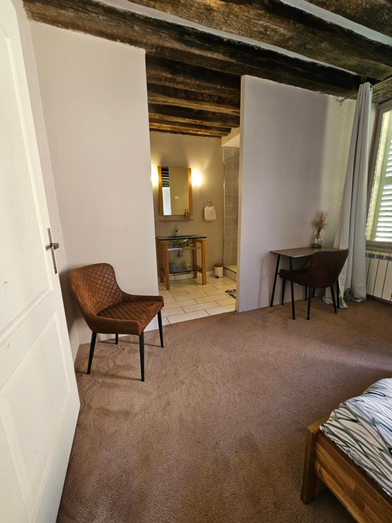 Chambre Avec Salle De Bain Otel Donzy Dış mekan fotoğraf
